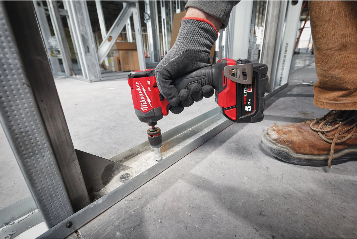 Avvitatore a impulsi M18 Fuel con attacco esagonale da ¼″ + 2 batterie da 5 Ah + caricabatterie + valigetta Milwaukee M18 FID3-502X
