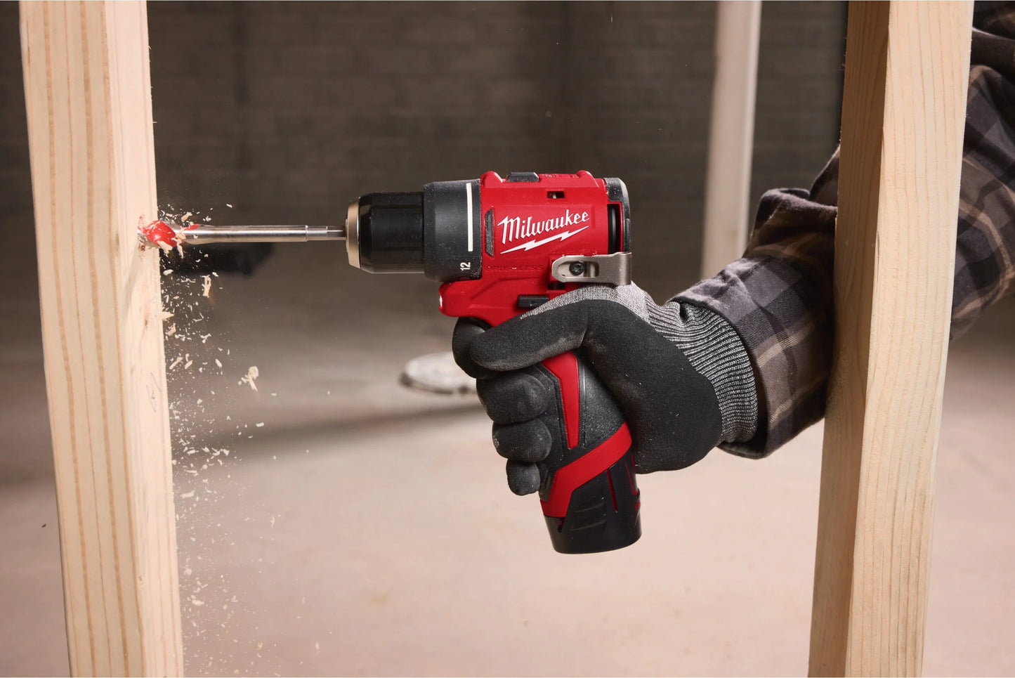 Taladro percutor subcompacto Milwaukee M12BLPDRC-0