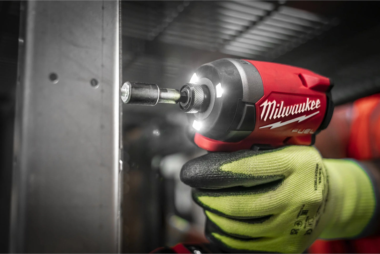 Avvitatore a impulsi M18 Fuel con attacco esagonale da ¼″ + 2 batterie da 5 Ah + caricabatterie + valigetta Milwaukee M18 FID3-502X