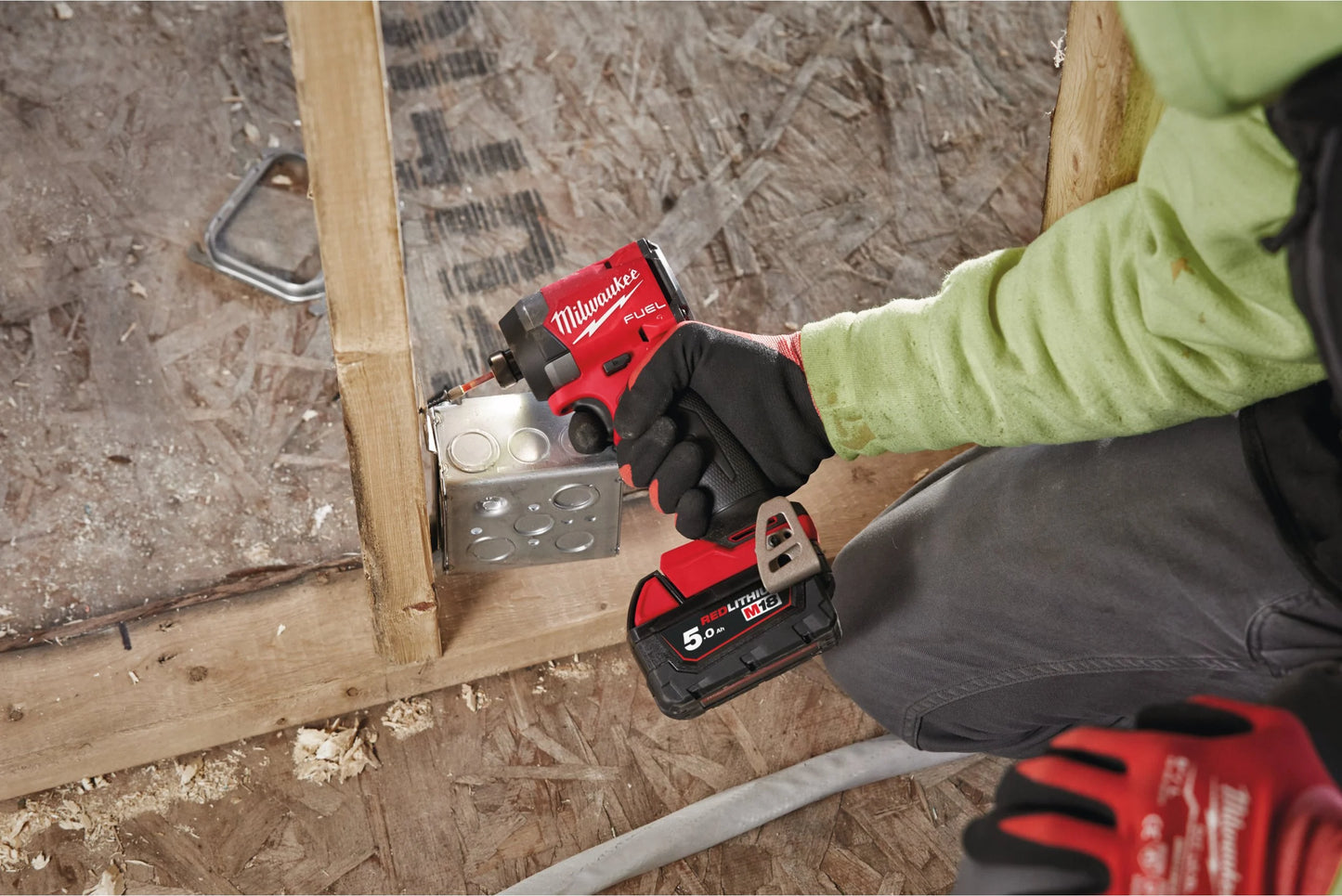 Avvitatore a impulsi M18 Fuel con attacco esagonale da ¼″ + 2 batterie da 5 Ah + caricabatterie + valigetta Milwaukee M18 FID3-502X