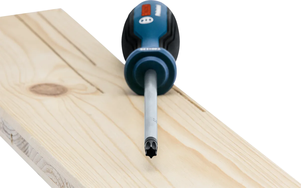 Set di cacciaviti e utensili manuali da 19 pezzi con valigetta PRO Bosch